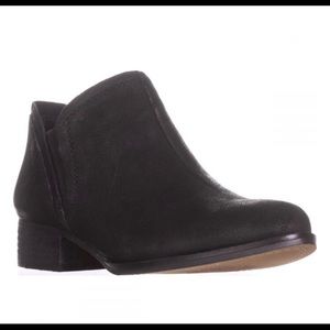 Vince Camuto Carlal Flat Ankle Bootie